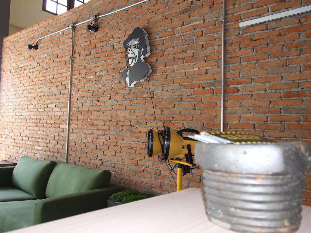 Sleep Guesthouse Chiang Mai Bagian luar foto