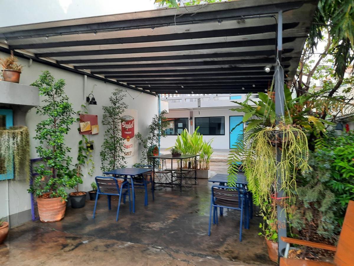 Sleep Guesthouse Chiang Mai Bagian luar foto