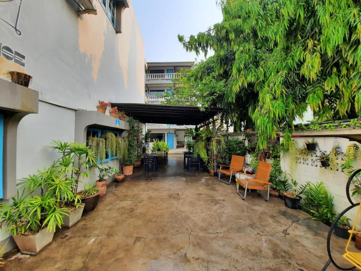 Sleep Guesthouse Chiang Mai Bagian luar foto
