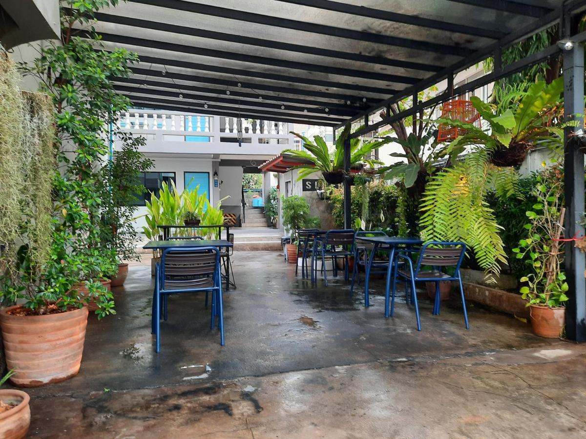 Sleep Guesthouse Chiang Mai Bagian luar foto